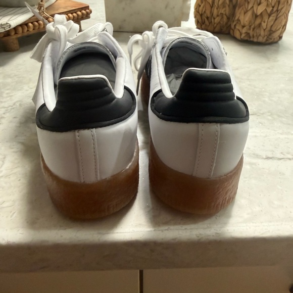 Adidas Samba Women's Shoes in White and Black - Picture 6 of 9